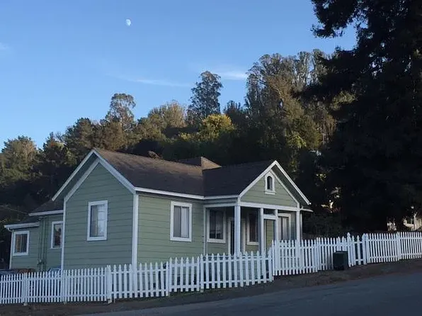 11 Carr Ave, Aromas, CA 95004