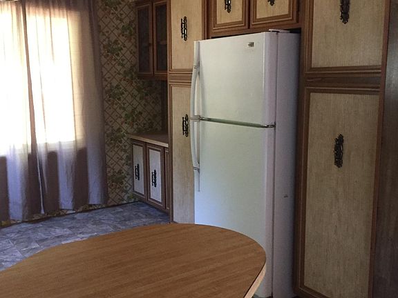 3rd image of 2430 Ruby Rd