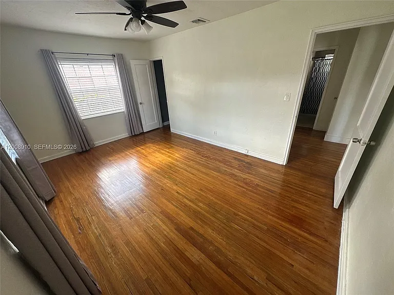 1422 Wiley St — Photo 16
