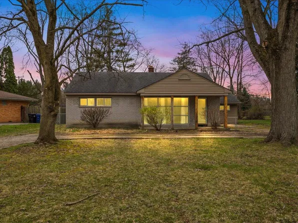 27033 Westland Rd, Redford, MI 48240