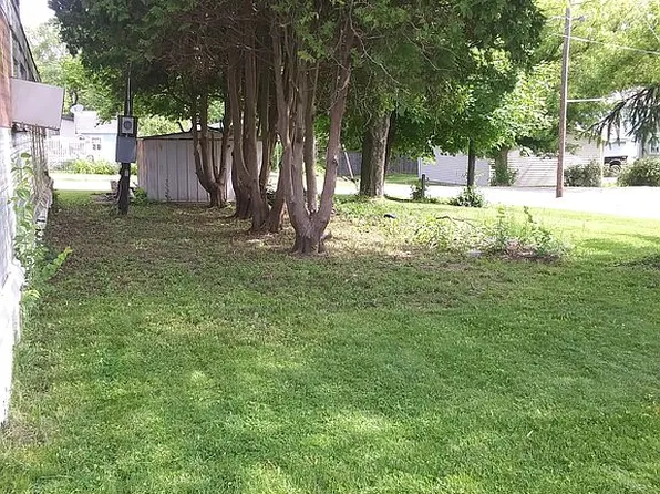 225 West Ave, Crestline, OH 44827