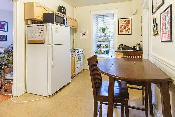 606 7th St SE #8B — Photo 6
