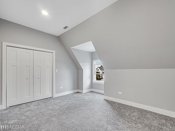 5th image of 420 Linden Ave
