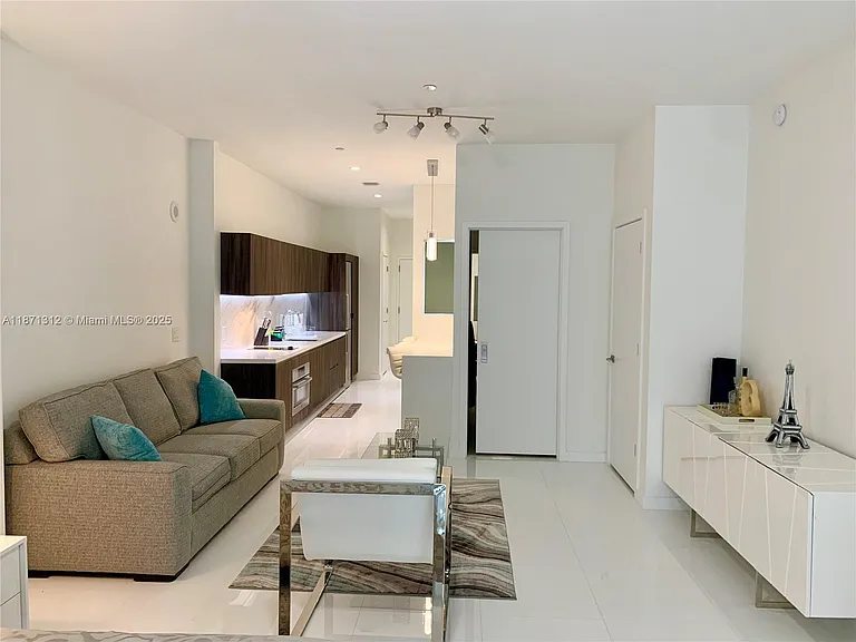 851 NE 1st Ave #502 — Photo 2