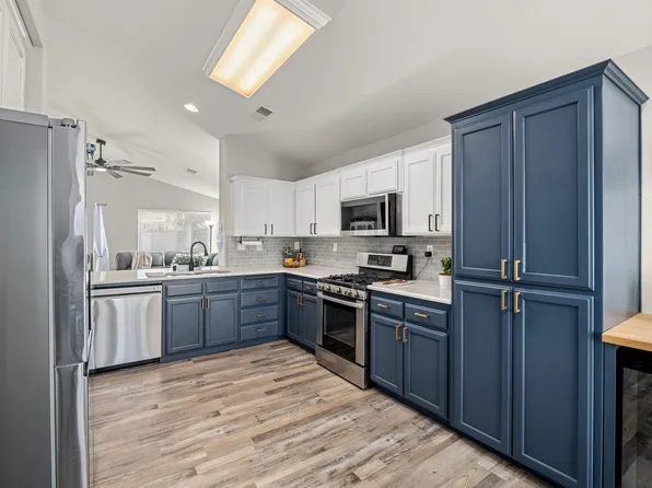 2439 Prescott Avenue, Clovis, CA 93619