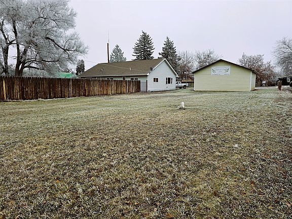 4th image of 205 1st Avenue
