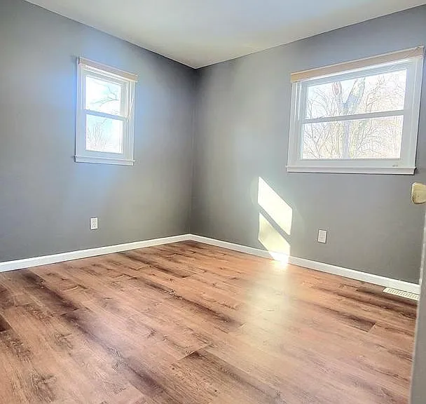 14707 Brook Dr — Photo 10