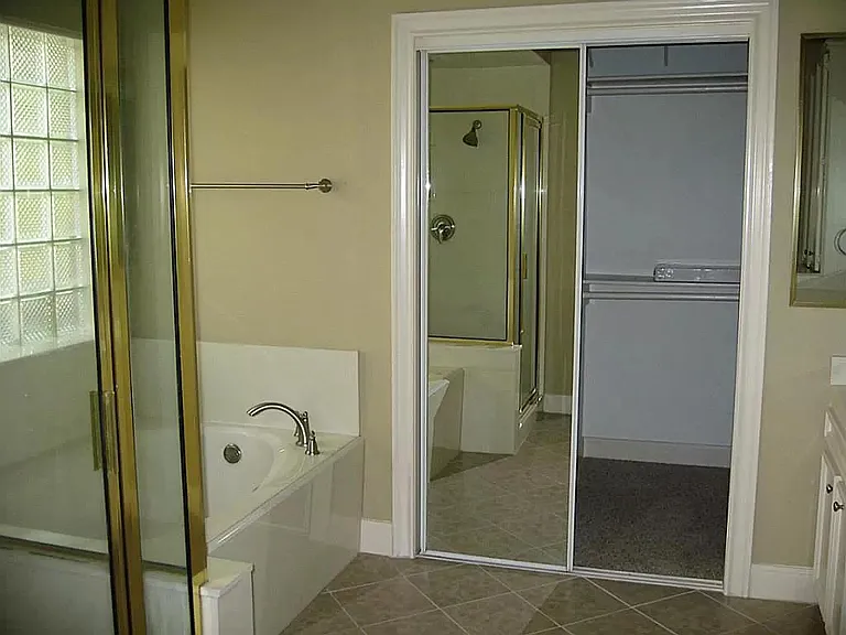17619 Champion Forest Dr — Photo 19