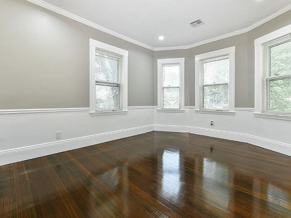 3rd image of 51 Wolcott Rd #1F