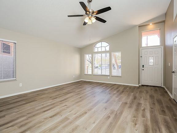 3rd image of 3020 Forest Lake St