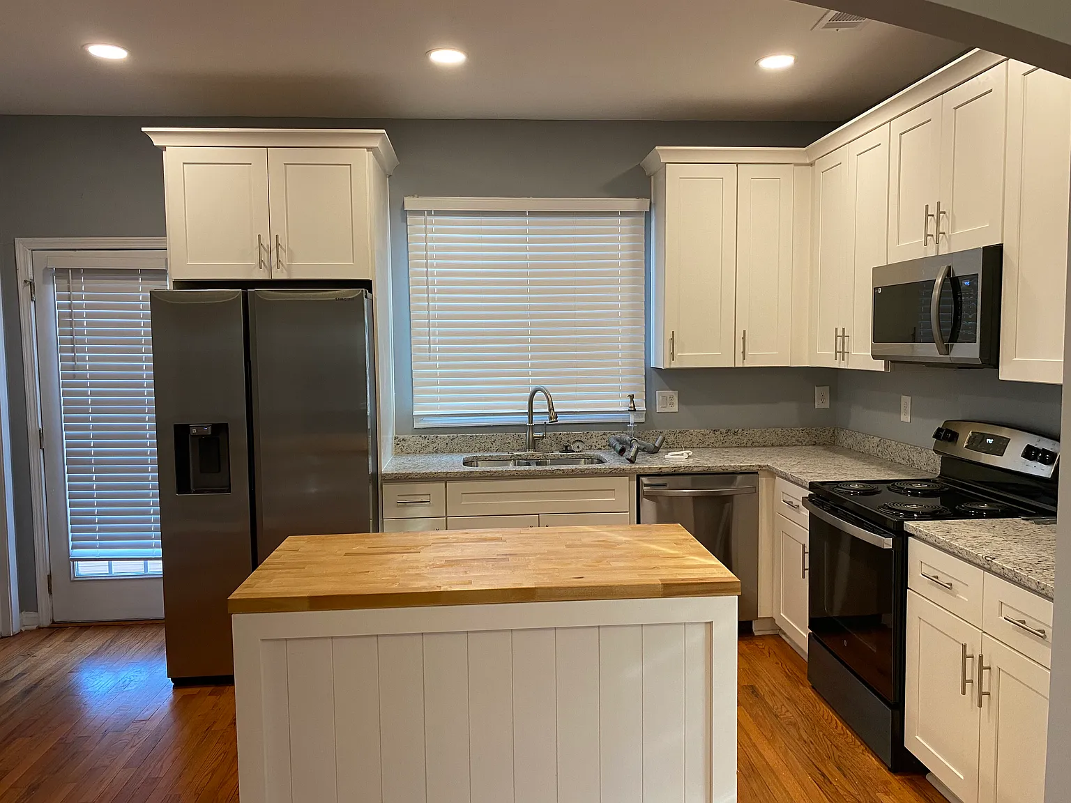 339 Elm St NW — Photo 4