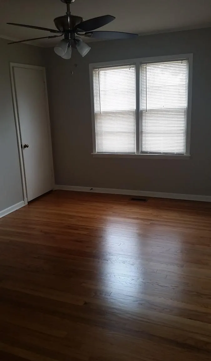 3 bed, 1284 sqft, $1,350 — Photo 3