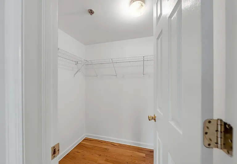 350 7th St #NJ-2E — Photo 14