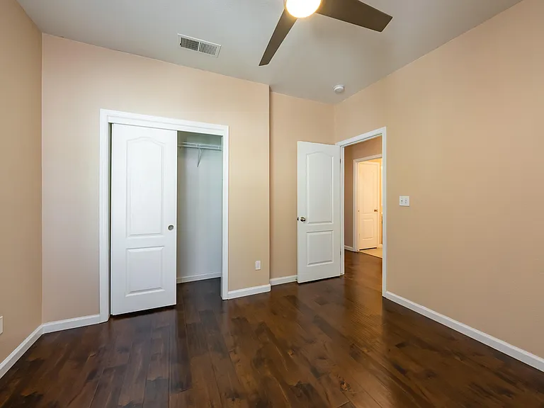 5857 W Millbrae Ave — Photo 16