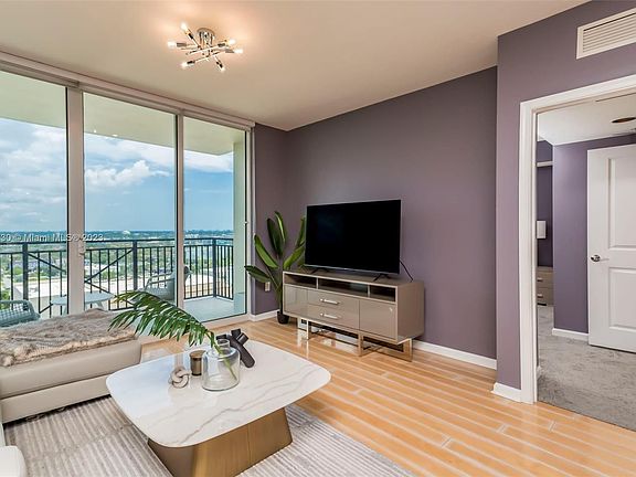 5th image of 610 W Las Olas Blvd APT 1814N