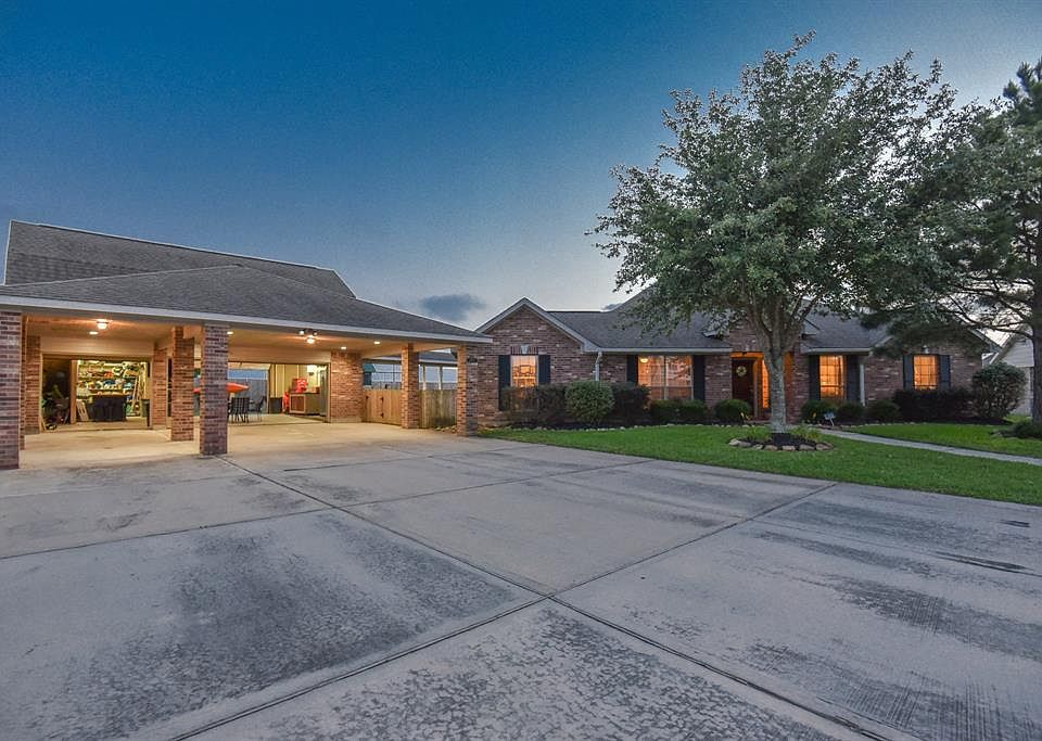 1st image of 20735 Tuskin Oaks Dr