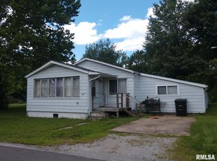 404 E Burke St, Carbondale, IL 62901