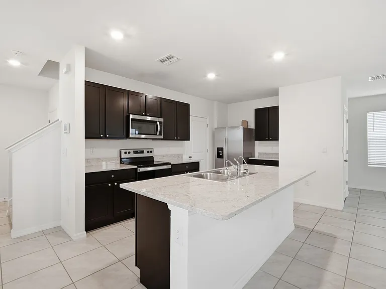 5635 Hollingworth Trl — Photo 6