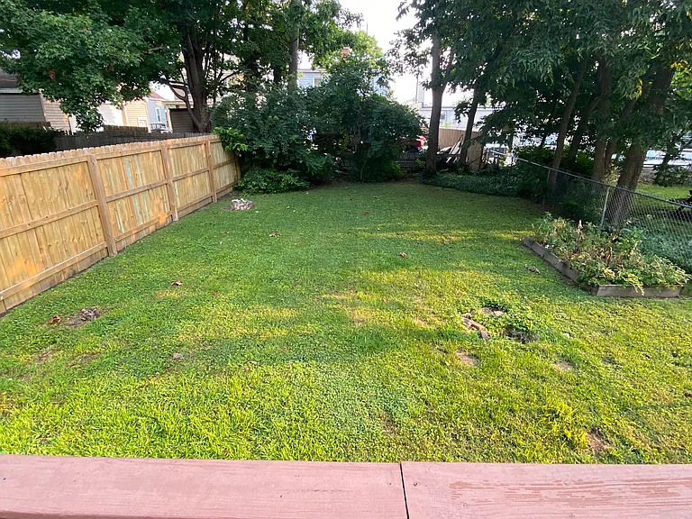 Back Deck (Fenced in yard)