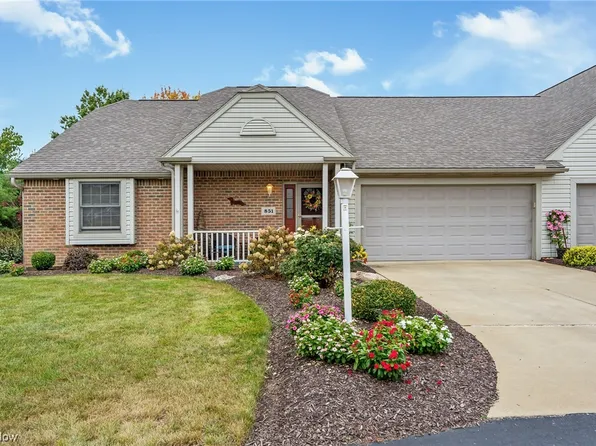 851 Cartier Dr, Canal Fulton, OH 44614