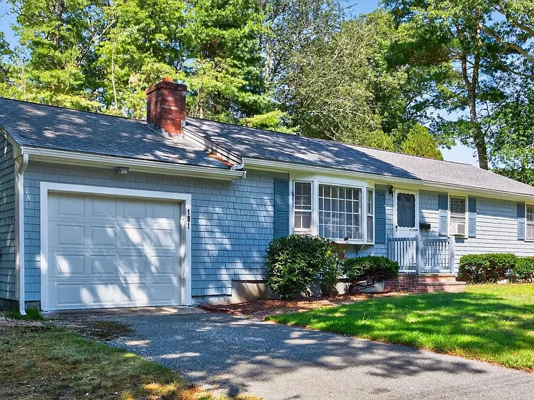 101 Longfellow Dr — Photo 9