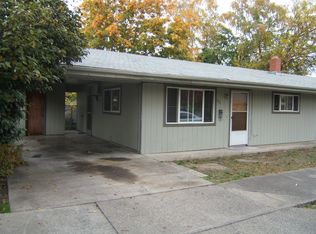 320 NE C St, Grants Pass, OR 97526