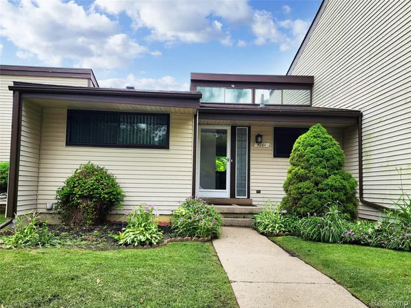 5201 Orchard Grove Dr #7, Flint, MI 48507