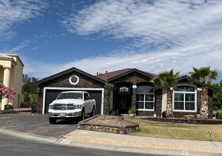 1st image of 473 Emerald Vista Pl