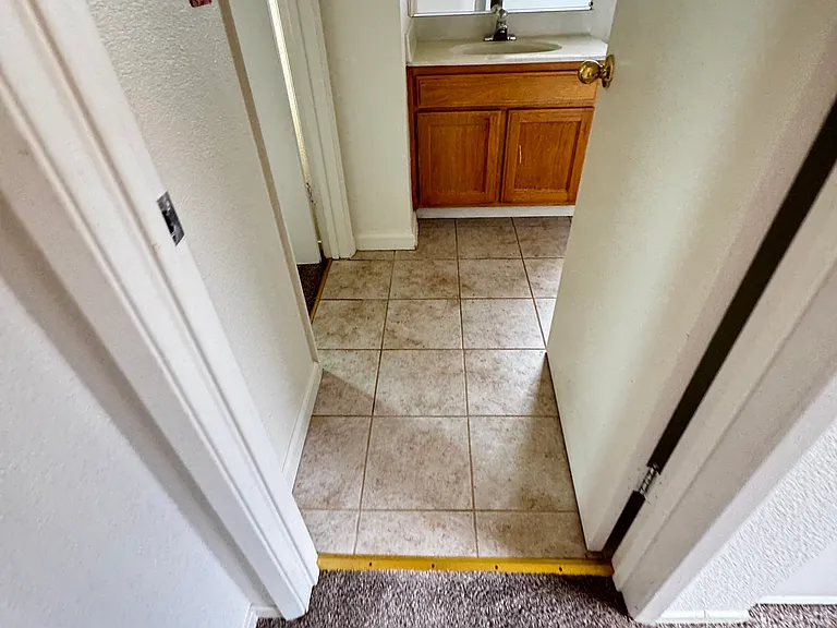 225 Tamarisk Cir — Photo 9