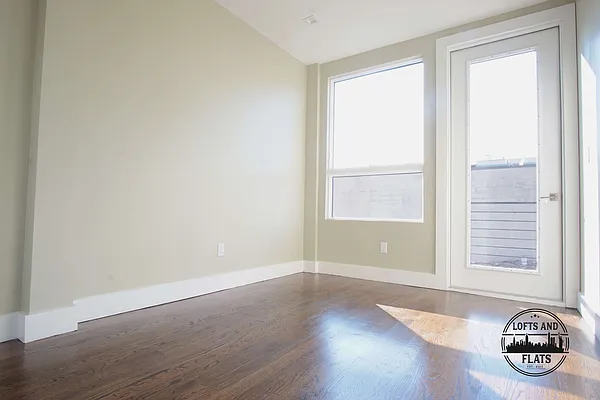 Rented by Lofts and Flats LLC | media 2