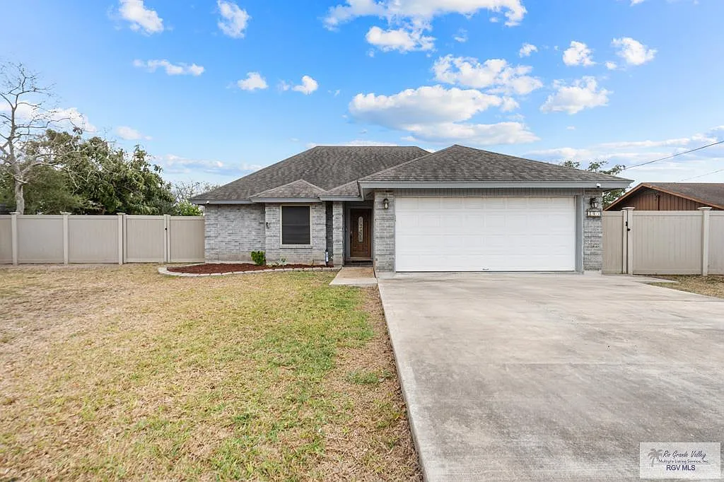 3 bed, 2.0 bath, 1365 sqft, $2,500 — Photo 1