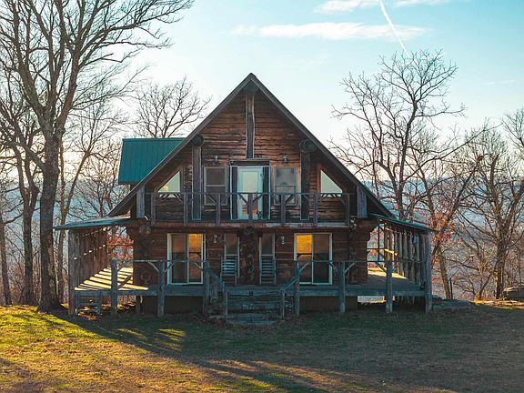 17th image of this home