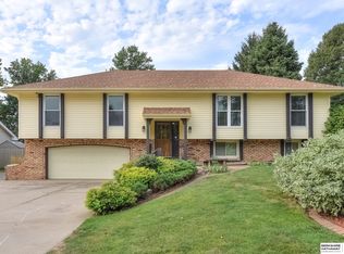 16629 Poppleton Ave, Omaha, NE 68130