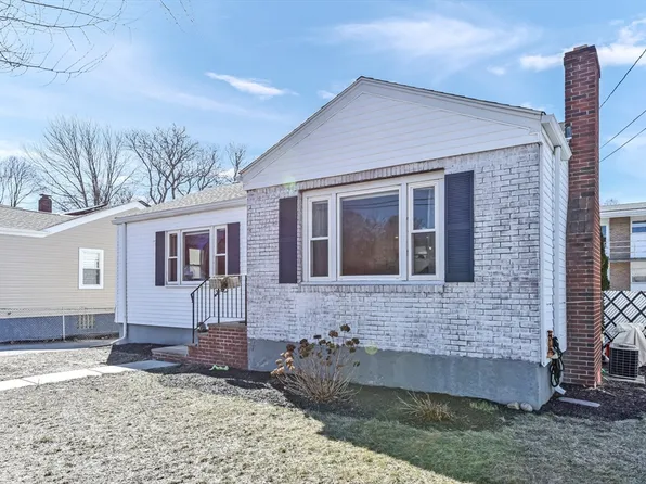 81 Putnam St, Winthrop, MA 02152