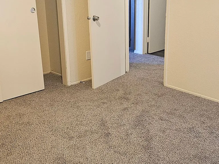 Springwood Court Apts — Photo 25
