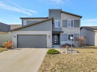 3209 Stanley Ln, Champaign, IL 61822