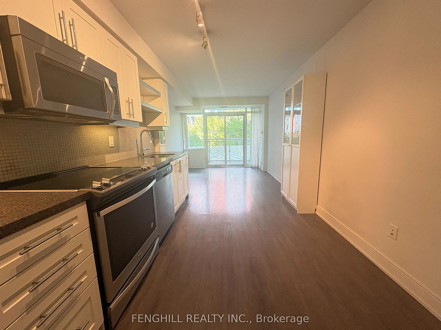 2 bed, $2,700 — Photo 2