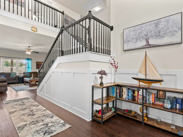 3011 Magnolia Leaf Cir SE, Owens Cross Roads, AL 35763