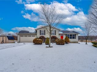 5303 Laubert Rd, Atwater, OH 44201
