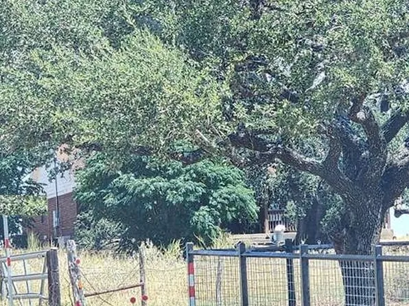 6237 Fm 3175, Lytle, TX 78052