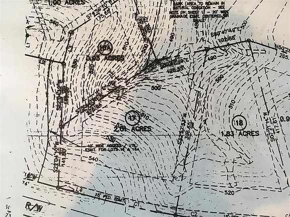 5th image of 1041 Henrys Hl