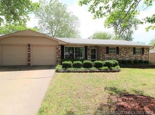 816 Sooner Park Dr, Bartlesville, OK 74006