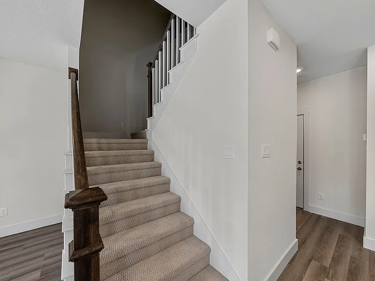 917 Emerling Dr — Photo 17