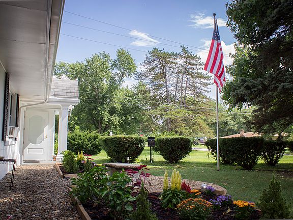 3rd image of 8217 Cadillac Ln