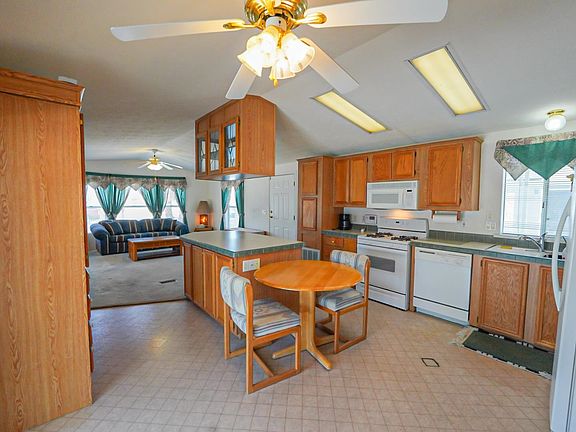 5th image of 13151 E 45th Dr