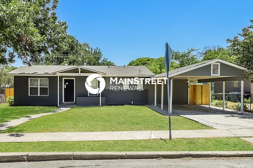450 Millwood Ln — Photo 3