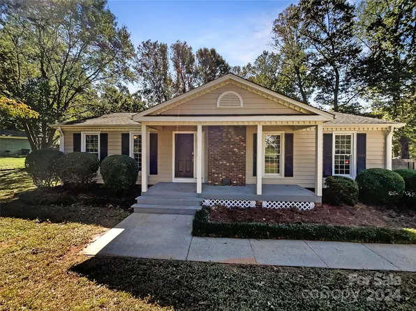 510 Briar Creek Rd, Gastonia, NC 28056