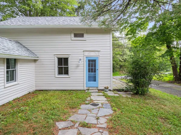 4 Stissing Mountain Ln, Pine Plains, NY 12567