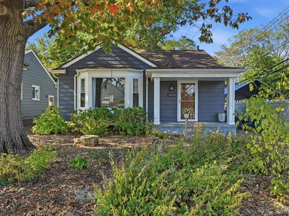 561 Edgewood Pl, Ferndale, MI 48220