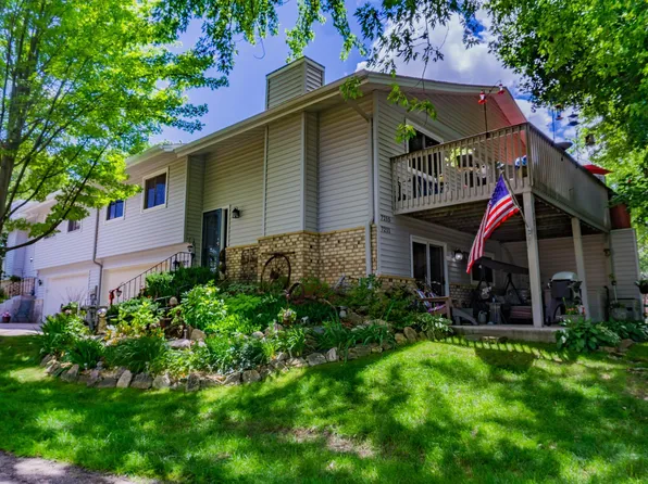 7211 Pontiac Cir, Chanhassen, MN 55317